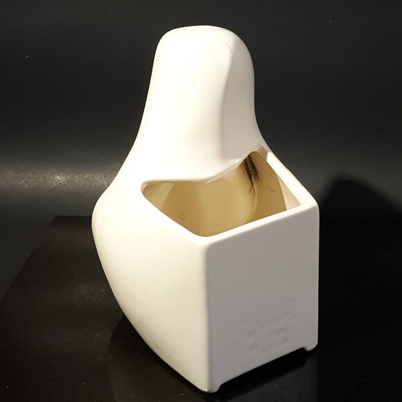 Vintage Imperial USA Pottery Madonna Virgin Mary Bust Planter White Mid Century - Picture 4 of 9